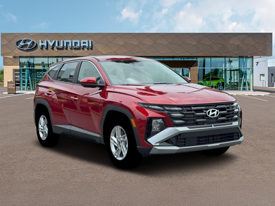 2026 Hyundai TUCSON SE