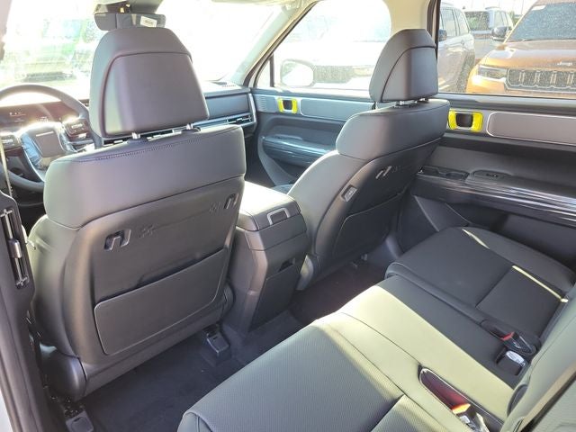 2027 Hyundai SANTA FE SEL