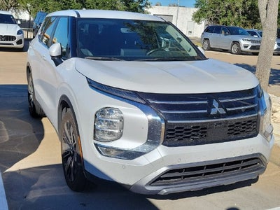 2025 Mitsubishi Outlander SE