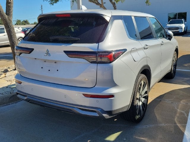 2025 Mitsubishi Outlander SE