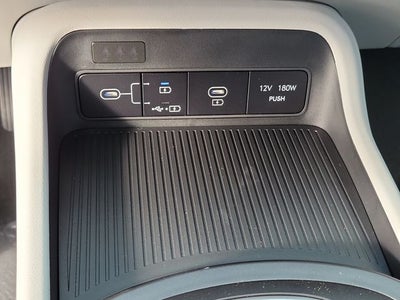 2027 Hyundai KONA SE