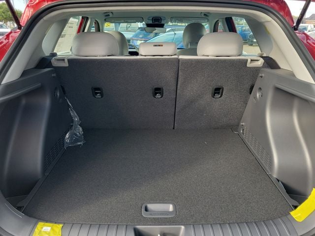 2027 Hyundai KONA SE