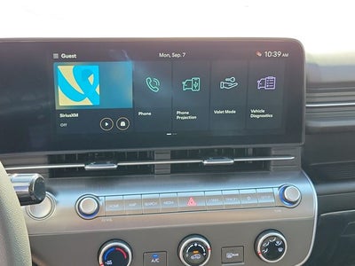 2027 Hyundai KONA SE