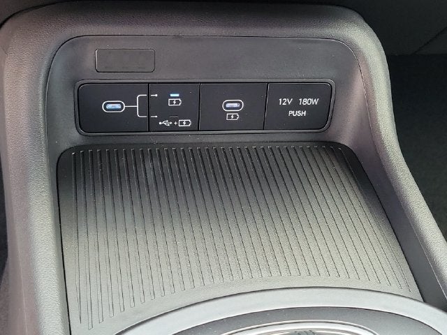 2027 Hyundai KONA SE