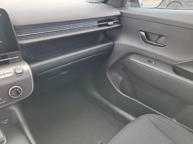 2027 Hyundai KONA SE