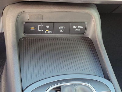 2027 Hyundai KONA SE