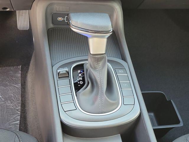 2027 Hyundai KONA SE
