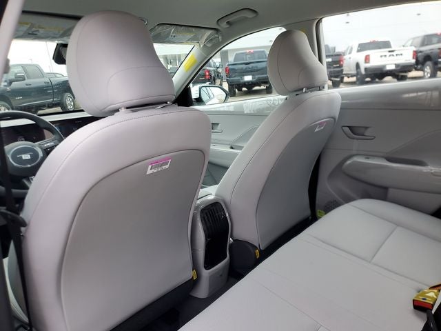 2026 Hyundai KONA SE