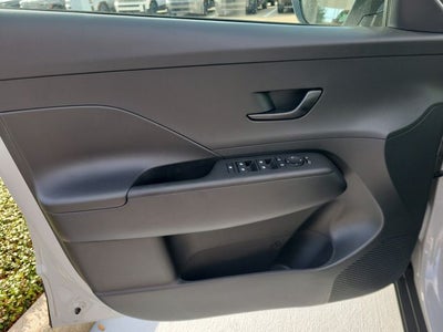 2027 Hyundai KONA SE