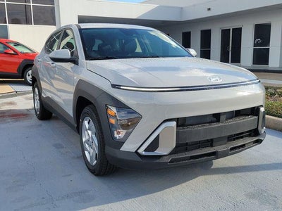 2027 Hyundai KONA SE