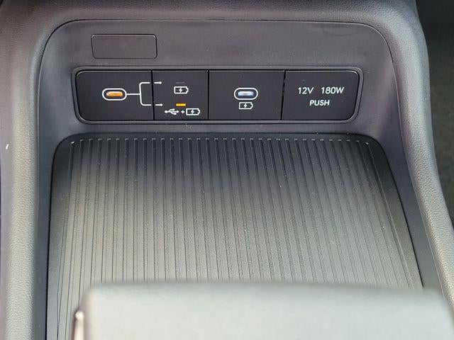 2027 Hyundai KONA SE
