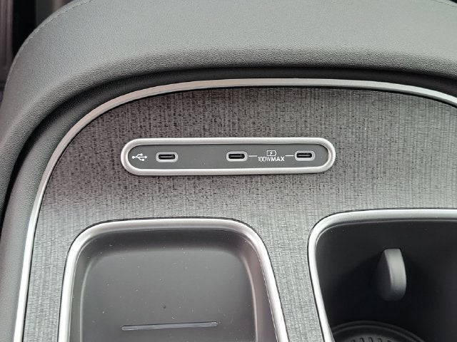 2027 Hyundai PALISADE SEL Premium 7 Passenger
