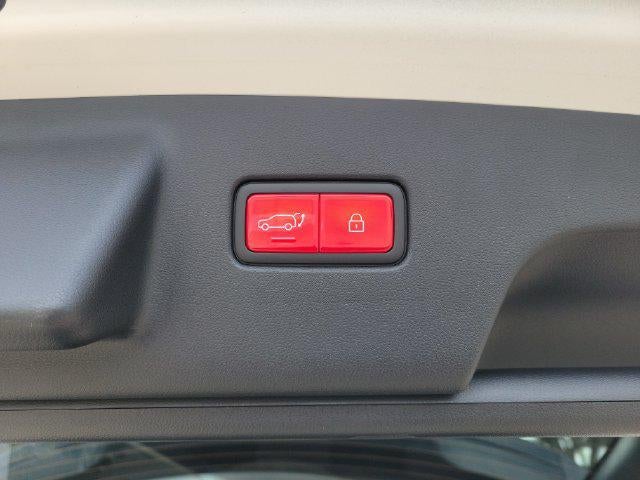 2027 Hyundai PALISADE SEL Premium 7 Passenger