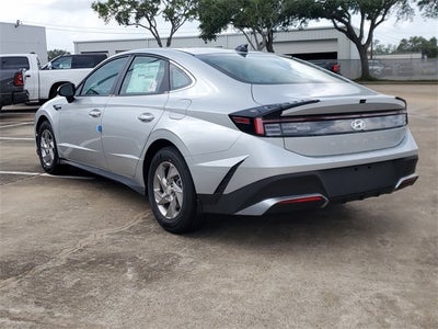 2025 Hyundai SONATA SE
