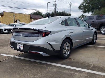 2025 Hyundai SONATA SE
