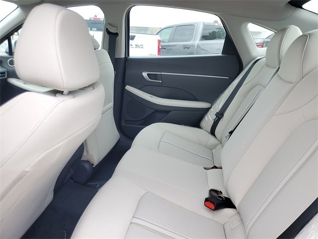 2025 Hyundai SONATA SE