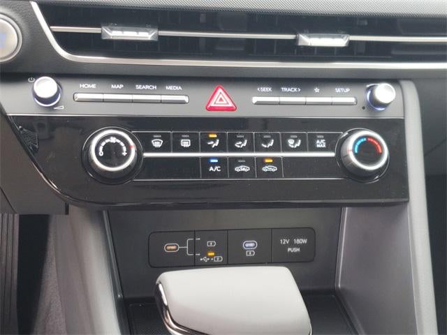 2025 Hyundai SONATA SE