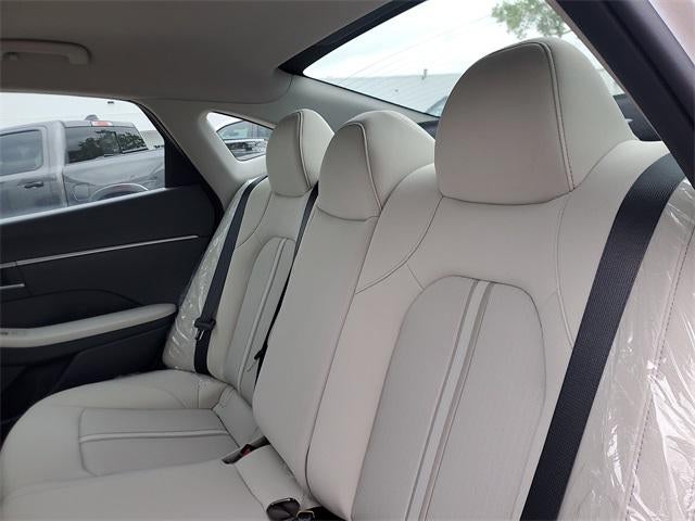 2025 Hyundai SONATA SE