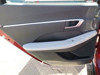 2025 Hyundai SONATA HYBRID SEL