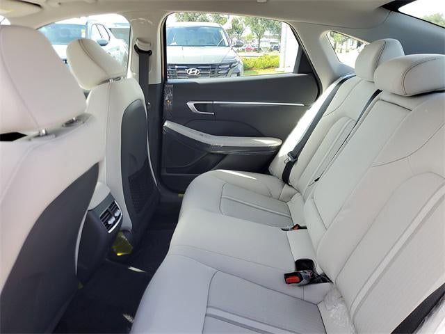2025 Hyundai SONATA HYBRID SEL