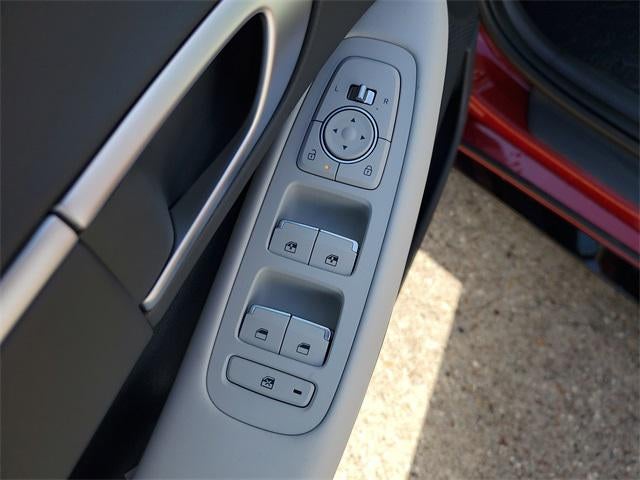 2025 Hyundai SONATA HYBRID SEL