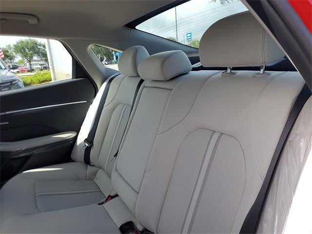 2025 Hyundai SONATA HYBRID SEL