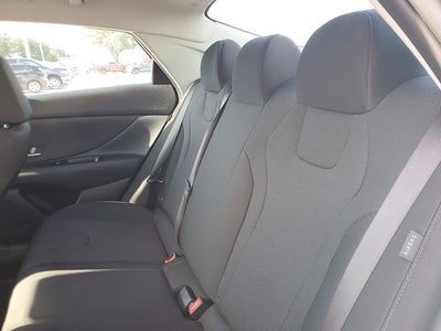 2026 Hyundai ELANTRA SE