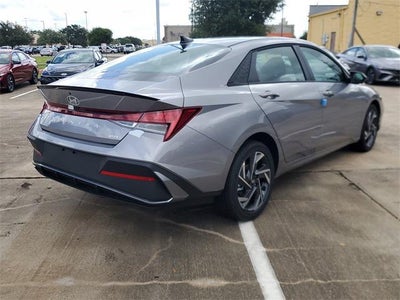 2025 Hyundai ELANTRA HYBRID SEL Sport