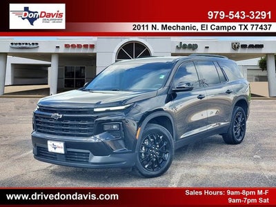 2025 Chevrolet Traverse LT