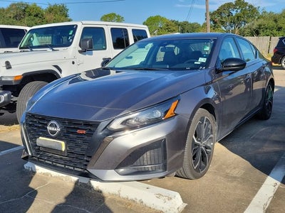 2025 Nissan Altima SR