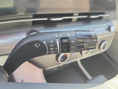 2025 Hyundai KONA SE