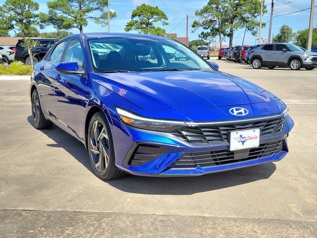 2024 Hyundai ELANTRA SEL