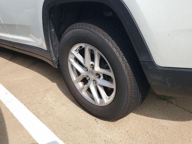 2025 Jeep Grand Cherokee L Laredo X 4x4