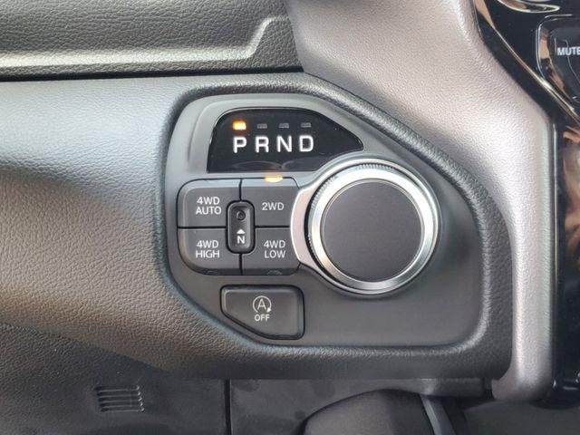 2026 RAM 1500 Big Horn Crew Cab 4x4 5'7' Box