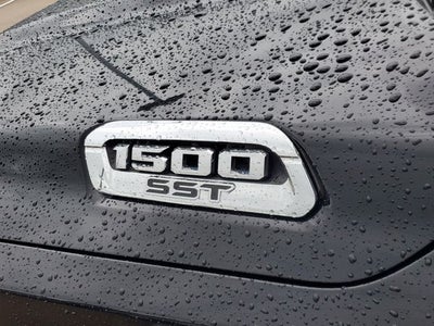 2025 RAM 1500 Laramie Crew Cab 4x4 5'7' Box