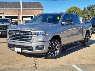 2025 RAM 1500 Laramie Crew Cab 4x4 5'7' Box