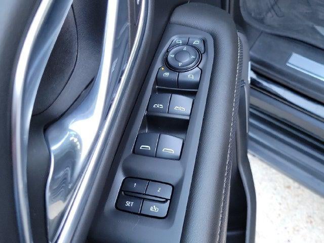 2024 GMC Yukon XL 2WD SLT