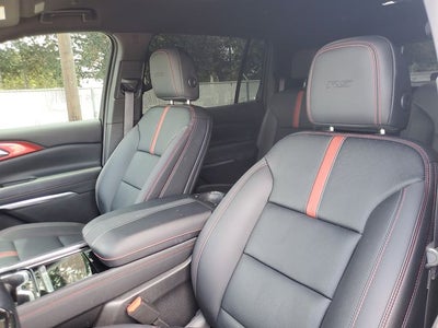 2025 Chevrolet Traverse AWD RS