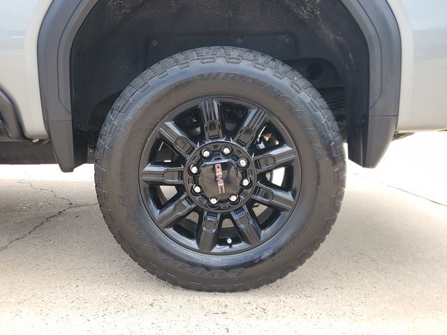 2025 GMC Sierra 2500HD 4WD Crew Cab Standard Bed AT4