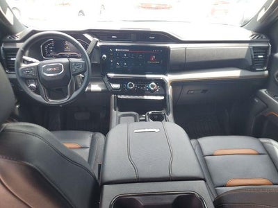 2025 GMC Sierra 2500HD 4WD Crew Cab Standard Bed AT4
