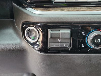 2025 Chevrolet Silverado 2500HD 4WD Crew Cab Standard Bed LT