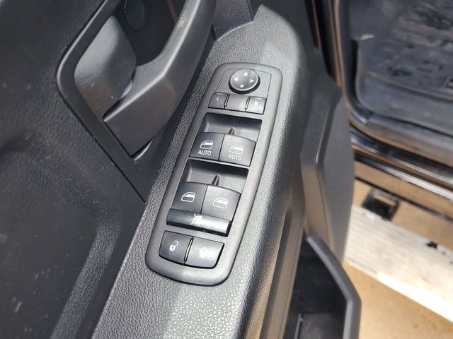 2022 RAM 2500 Tradesman Crew Cab 4x4 6'4' Box