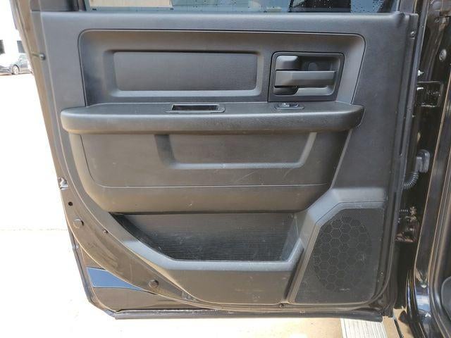 2022 RAM 2500 Tradesman Crew Cab 4x4 6'4' Box