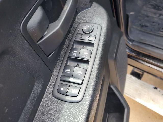 2022 RAM 2500 Tradesman Crew Cab 4x4 6'4' Box