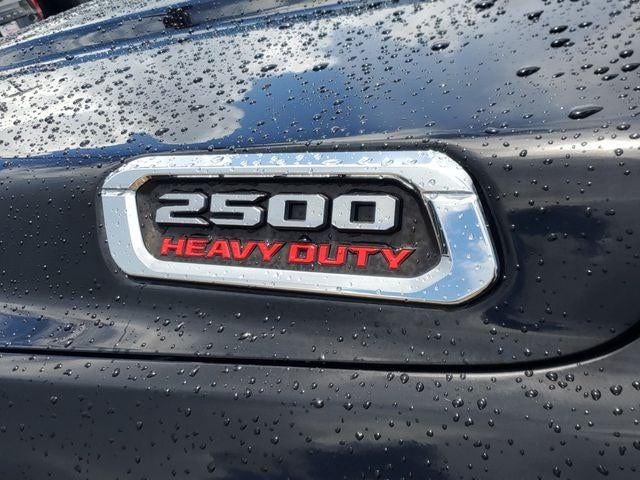 2022 RAM 2500 Tradesman Crew Cab 4x4 6'4' Box