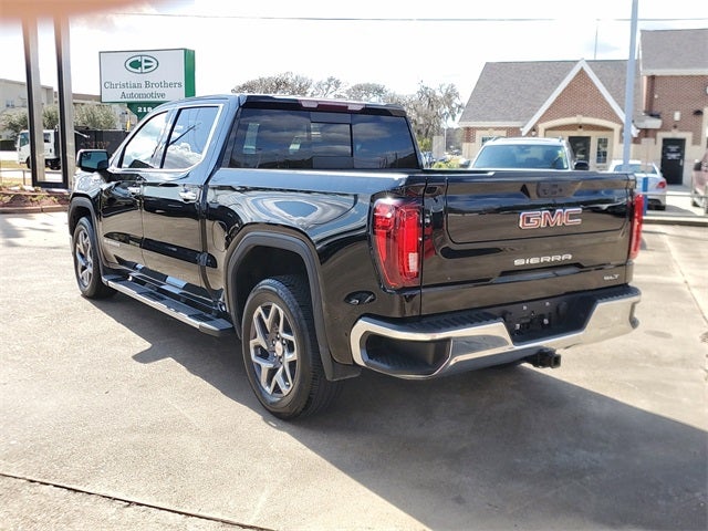 2023 GMC Sierra 1500 2WD Crew Cab Short Box SLT