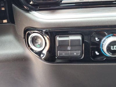 2025 GMC Sierra 1500 4WD Crew Cab Short Box SLT