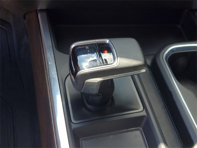 2024 GMC Sierra 1500 4WD Crew Cab Short Box SLT