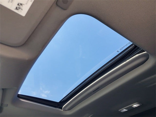 2024 GMC Sierra 1500 4WD Crew Cab Short Box SLT