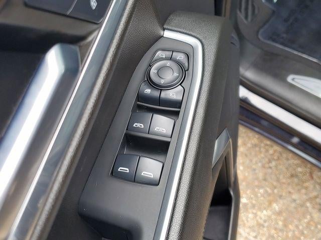 2024 GMC Sierra 1500 4WD Crew Cab Short Box SLT